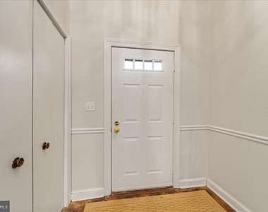 3885 Chain Bridge Road - Photo Thumbnail 5