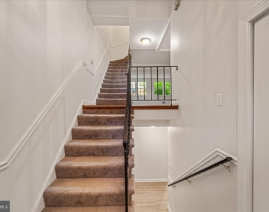 3885 Chain Bridge Road - Photo Thumbnail 6