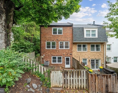 3885 Chain Bridge Road - Photo Thumbnail 42