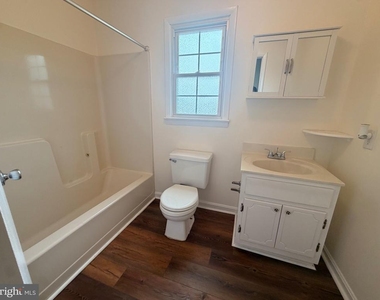 824 Summit Avenue - Photo Thumbnail 13