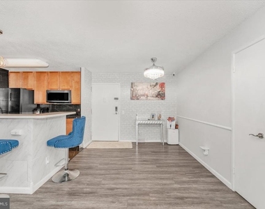 60 S Van Dorn Street - Photo Thumbnail 12