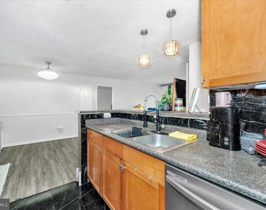 60 S Van Dorn Street - Photo Thumbnail 21