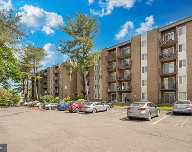 60 S Van Dorn Street - Photo Thumbnail 60