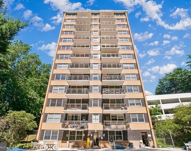 2030 N Adams Street - Photo Thumbnail 31