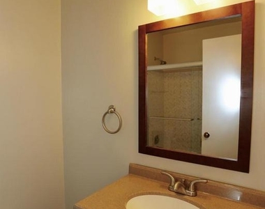 2215 N Somerset Street - Photo Thumbnail 18