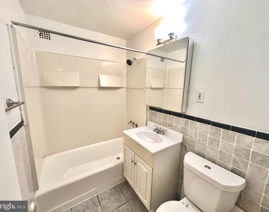 1021 Arlington Boulevard - Photo Thumbnail 5