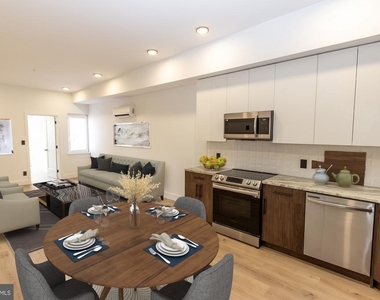 664 N Union Street - Photo Thumbnail 3