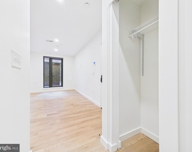 1128 Walnut Street - Photo Thumbnail 14