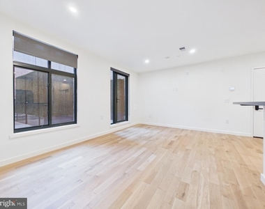 1128 Walnut Street - Photo Thumbnail 8