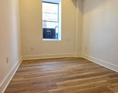 1543 N 33rd Street - Photo Thumbnail 10