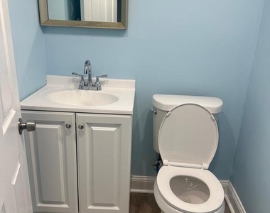 4240 Sheffield Avenue - Photo Thumbnail 10