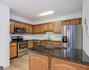 2751 Pennsylvania Avenue - Photo Thumbnail 10
