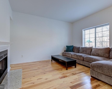 2751 Pennsylvania Avenue - Photo Thumbnail 4