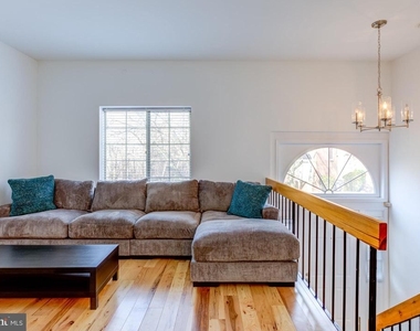 2751 Pennsylvania Avenue - Photo Thumbnail 5