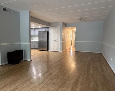 12021 Bustleton Avenue - Photo Thumbnail 2