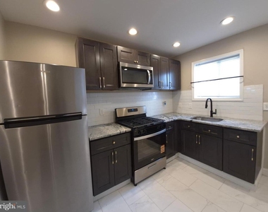 2228 S Bonsall Street - Photo Thumbnail 9
