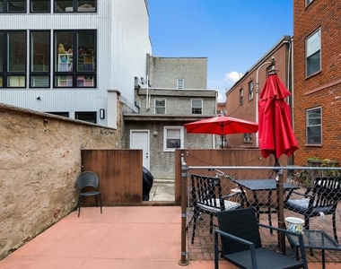 731 Carpenter Street - Photo Thumbnail 29