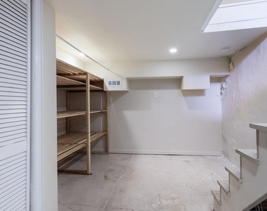 731 Carpenter Street - Photo Thumbnail 23