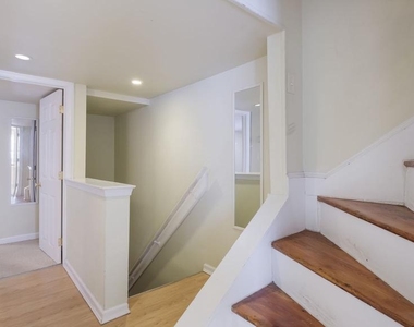 731 Carpenter Street - Photo Thumbnail 11