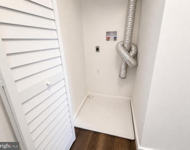 5081 Defford Place - Photo Thumbnail 7