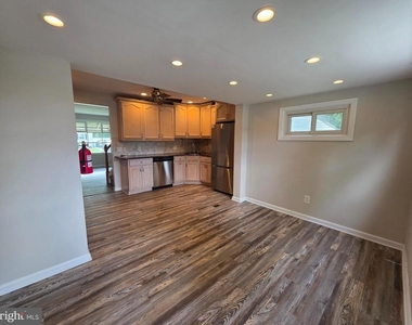 27 Koehler Drive - Photo Thumbnail 15