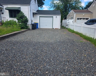 27 Koehler Drive - Photo Thumbnail 2