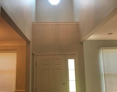 22 Nestlewood Way - Photo Thumbnail 8