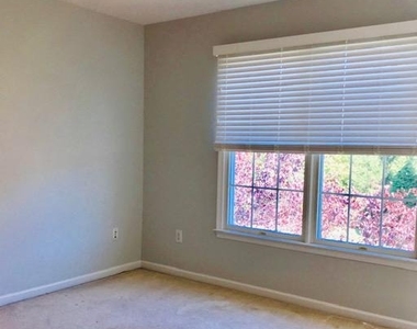 22 Nestlewood Way - Photo Thumbnail 18