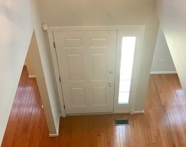 22 Nestlewood Way - Photo Thumbnail 9