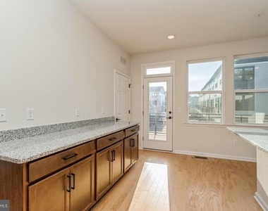103 Vaughn Drive Ext - Photo Thumbnail 14