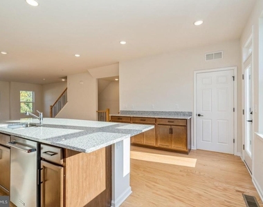 103 Vaughn Drive Ext - Photo Thumbnail 13