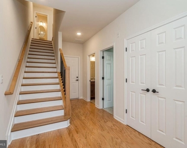 103 Vaughn Drive Ext - Photo Thumbnail 4