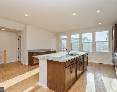 103 Vaughn Drive Ext - Photo Thumbnail 12