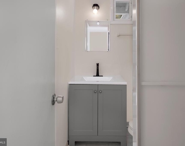 68 Mountain Avenue - Photo Thumbnail 14