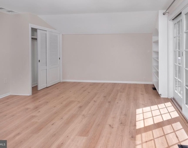 68 Mountain Avenue - Photo Thumbnail 5