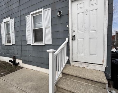 218-220 S Broadway - Photo Thumbnail 9