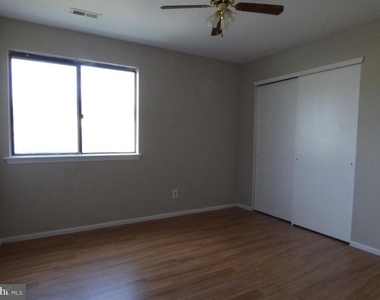 808 Britton Place - Photo Thumbnail 14