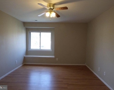 808 Britton Place - Photo Thumbnail 13