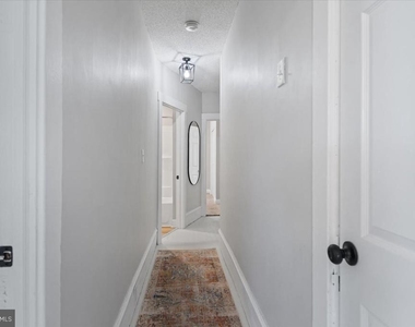 158 Lafayette Road - Photo Thumbnail 21