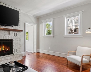 158 Lafayette Road - Photo Thumbnail 6