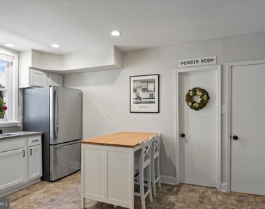 158 Lafayette Road - Photo Thumbnail 13