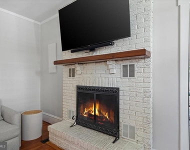 158 Lafayette Road - Photo Thumbnail 9