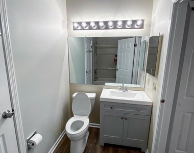 60 Summit Court - Photo Thumbnail 13