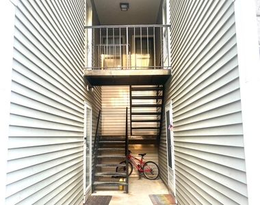 60 Summit Court - Photo Thumbnail 1