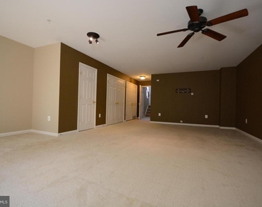 421 Green Fern Circle - Photo Thumbnail 16