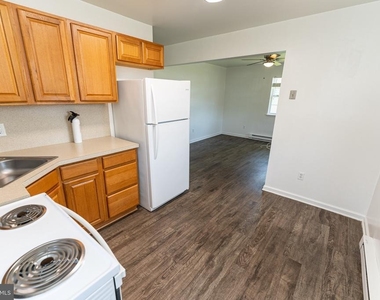 30704 Hampden Avenue - Photo Thumbnail 11