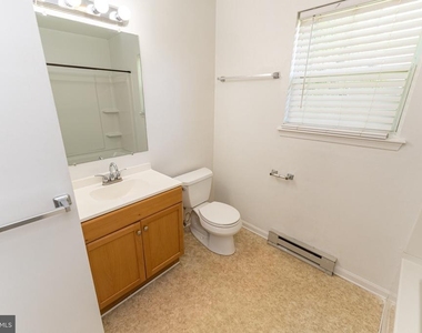 30704 Hampden Avenue - Photo Thumbnail 20