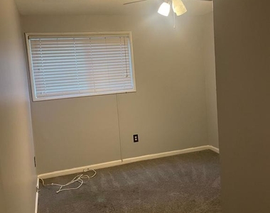 7248 Donnell Place - Photo Thumbnail 6