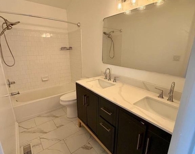 9804 Royal Commerce Place - Photo Thumbnail 11