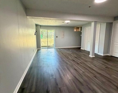 9804 Royal Commerce Place - Photo Thumbnail 18